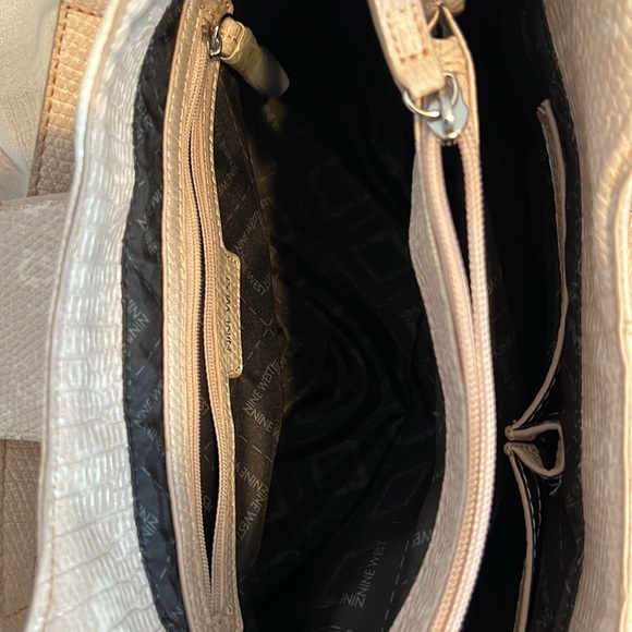 Nine West women purse color nude - Picture 7 of 9